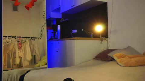 Snapshot of aesthetics_tease chatting on 12/05/24, 02:31 Naomi My instagram account - teasing naomi online show from 12/05/24, 02:31