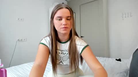 Snapshot of aesthetics_tease chatting on 02/27/25, 09:00 Naomi My instagram account - teasing naomi online show from 02/27/25, 09:00