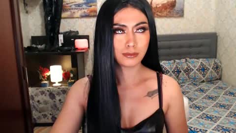Snapshot of affairtoyourgoddesskhendra chatting on 12/29/24, 09:41 Dominant Goddess Contessa online show from 12/29/24, 09:41