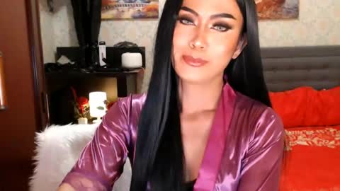 Snapshot of affairtoyourgoddesskhendra chatting on 01/28/25, 07:10 Dominant Goddess Contessa online show from 01/28/25, 07:10