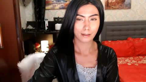 Snapshot of affairtoyourgoddesskhendra chatting on 02/01/25, 09:29 Dominant Goddess Contessa online show from 02/01/25, 09:29