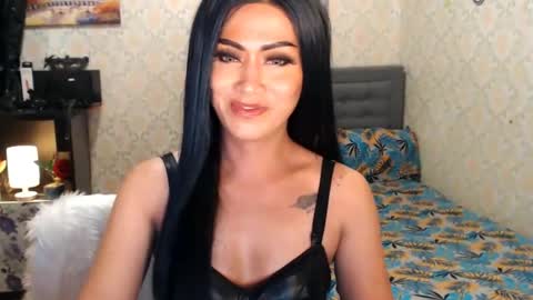 Snapshot of affairtoyourgoddesskhendra chatting on 02/18/25, 10:03 Dominant Goddess Contessa online show from 02/18/25, 10:03