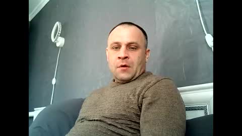 Snapshot of afonya342 chatting on 02/25/25, 08:47 Sasha online show from 02/25/25, 08:47