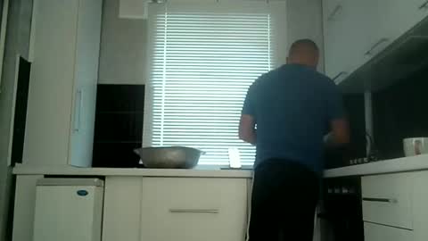 Snapshot of afonya342 chatting on 09/22/25, 05:42 Sasha online show from 09/22/25, 05:42