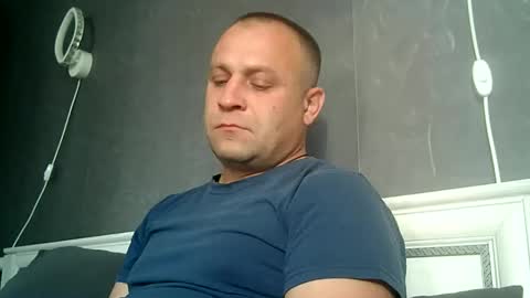 Snapshot of afonya342 chatting on 10/04/25, 06:00 Sasha online show from 10/04/25, 06:00