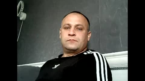 Snapshot of afonya342 chatting on 10/17/25, 06:27 Sasha online show from 10/17/25, 06:27