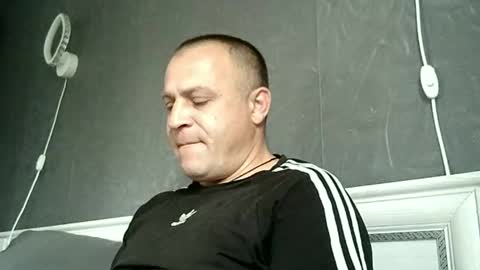 Snapshot of afonya342 chatting on 10/19/25, 05:30 Sasha online show from 10/19/25, 05:30