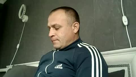 Snapshot of afonya342 chatting on 10/22/25, 07:52 Sasha online show from 10/22/25, 07:52