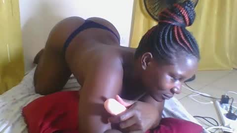 ELIZABETH online show from 09/25/25, 06:44