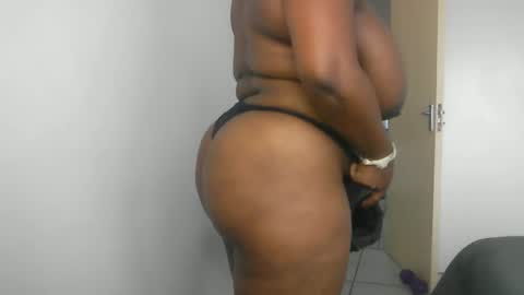 ONLYFAN-Africanbusty online show from 01/31/25, 07:07