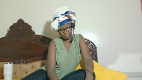 Snapshot of africanquee2 chatting on 12/28/24, 10:03 jackline online show from 12/28/24, 10:03