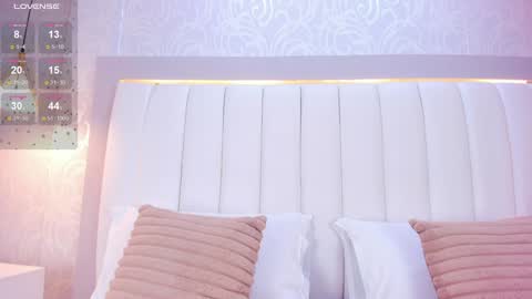 A F R O D I T A  online show from 12/17/24, 11:39