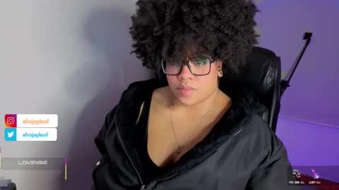 Snapshot of afrojayleof chatting on 09/20/25, 11:06 Jayle online show from 09/20/25, 11:06