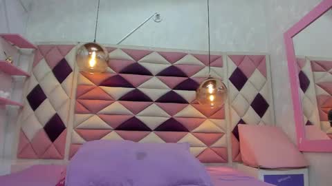 Snapshot of agata_01_ chatting on 03/01/25, 12:01 Ana online show from 03/01/25, 12:01