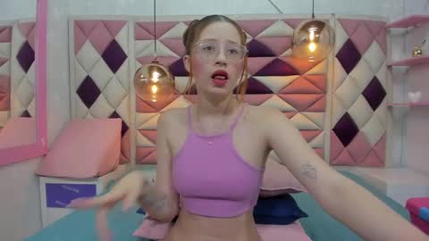 Snapshot of agata_01_ chatting on 03/08/25, 11:58 Ana online show from 03/08/25, 11:58