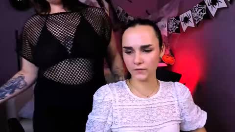 Snapshot of agata_queenn chatting on 10/23/25, 09:02 Agata online show from 10/23/25, 09:02