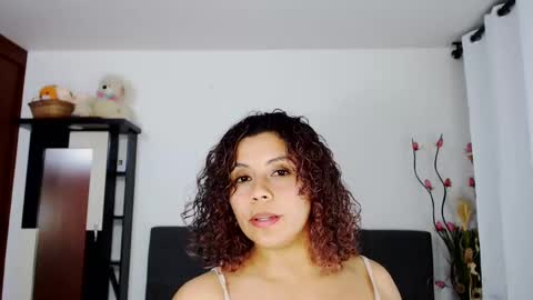 Snapshot of agatasexx chatting on 12/20/24, 01:36 johana online show from 12/20/24, 01:36