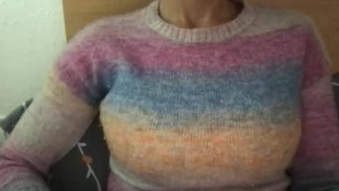 agatha_cb online show from 11/09/25, 12:36