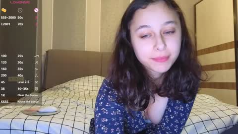 Snapshot of agatha_lynn chatting on 01/29/25, 03:37 hi Im Agatha nice to meet you online show from 01/29/25, 03:37