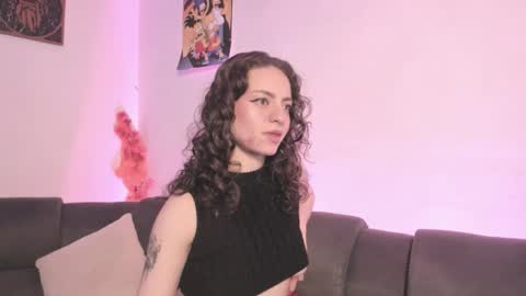 Camila     2 online show from 11/13/25, 11:47