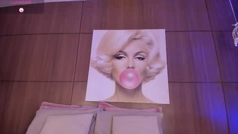    online show from 10/12/25, 11:26