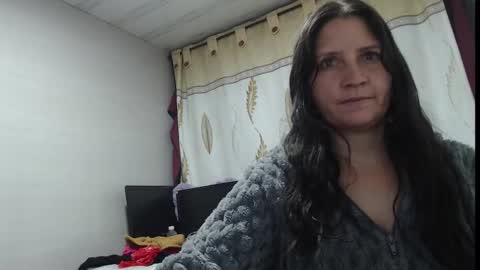 Snapshot of agel_sw1 chatting on 10/02/25, 12:17 Angel online show from 10/02/25, 12:17