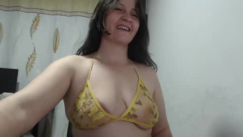 Snapshot of agel_sw1 chatting on 10/08/25, 09:56 Angel online show from 10/08/25, 09:56
