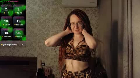 Agnes online show from 10/15/25, 09:04