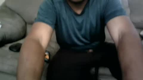 Snapshot of aguy407 chatting on 12/24/24, 04:40 aguy407 online show from 12/24/24, 04:40