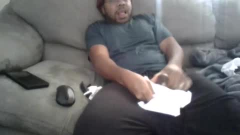 Snapshot of aguy407 chatting on 12/24/24, 07:44 aguy407 online show from 12/24/24, 07:44