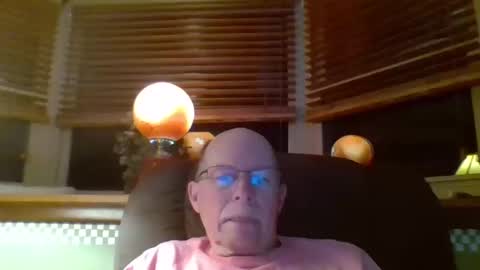 aguynrkfrd online show from 10/13/25, 10:15