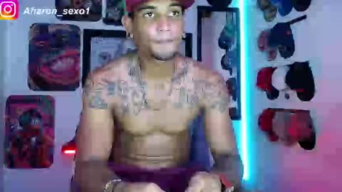 Snapshot of aharon_sexo1 chatting on 01/08/25, 04:23 Aharon Zamora online show from 01/08/25, 04:23