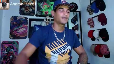 Snapshot of aharon_sexo1 chatting on 01/20/25, 07:25 Aharon Zamora online show from 01/20/25, 07:25