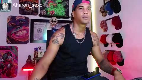Snapshot of aharon_sexo1 chatting on 01/21/25, 03:37 Aharon Zamora online show from 01/21/25, 03:37