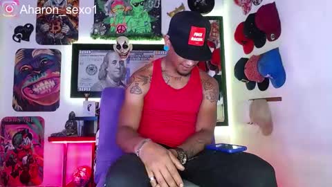 Snapshot of aharon_sexo1 chatting on 02/25/25, 06:42 Aharon Zamora online show from 02/25/25, 06:42