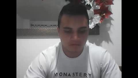 Snapshot of ahntony__69 chatting on 12/26/24, 02:12 ahntony  69 online show from 12/26/24, 02:12