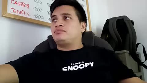 Snapshot of ahntony__69 chatting on 11/01/25, 10:06 ahntony  69 online show from 11/01/25, 10:06