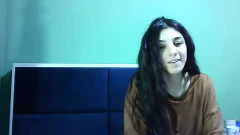 Snapshot of ahotkitty18 chatting on 12/18/24, 04:39 Selena online show from 12/18/24, 04:39