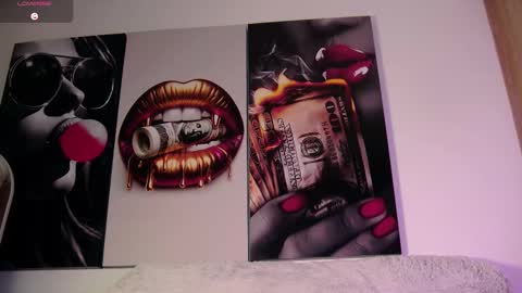 Snapshot of aidaadams chatting on 10/15/25, 11:43 Aida online show from 10/15/25, 11:43