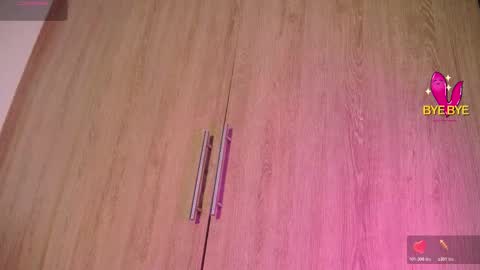 Snapshot of aidaadams chatting on 10/24/25, 11:28 Aida online show from 10/24/25, 11:28