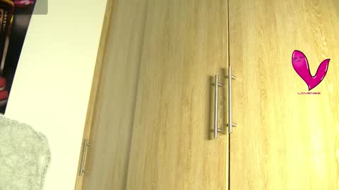 Snapshot of aidaadams chatting on 11/05/25, 11:32 Aida online show from 11/05/25, 11:32