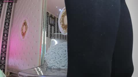 aidasina online show from 11/20/25, 08:08