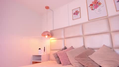 Aily Yozuko online show from 02/18/25, 02:38