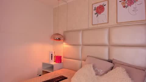 Aily Yozuko online show from 10/08/25, 02:42