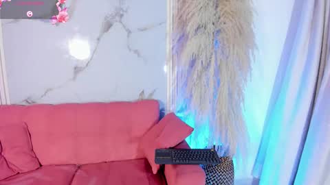 Ailyn online show from 10/25/25, 07:05