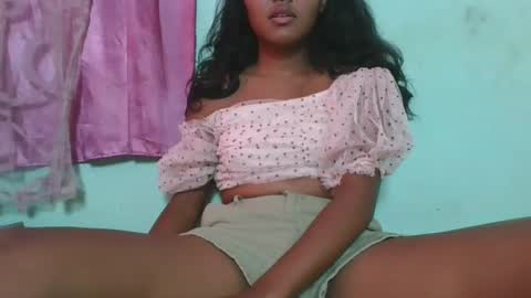 aimeamour online show from 02/02/25, 01:41