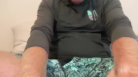 Snapshot of airbaear chatting on 11/16/25, 03:50 airbaear online show from 11/16/25, 03:50