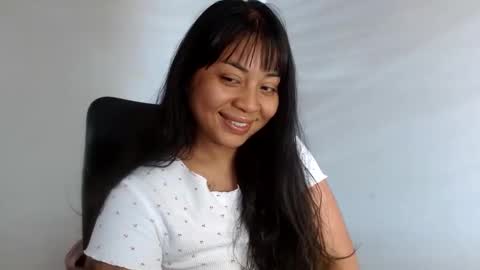 Snapshot of aisha_brownn chatting on 01/12/25, 05:01 Aisha online show from 01/12/25, 05:01