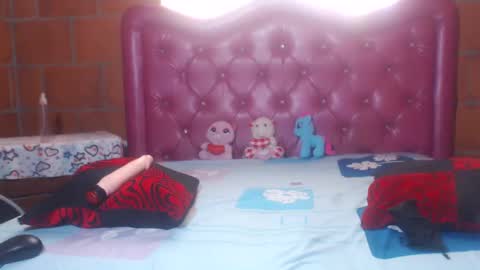 aisha koswell3 online show from 02/04/25, 05:23