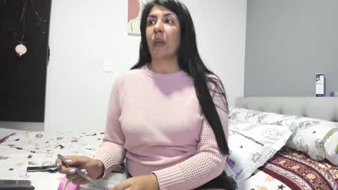 Snapshot of aisha_latina chatting on 02/03/25, 11:36 Katie online show from 02/03/25, 11:36